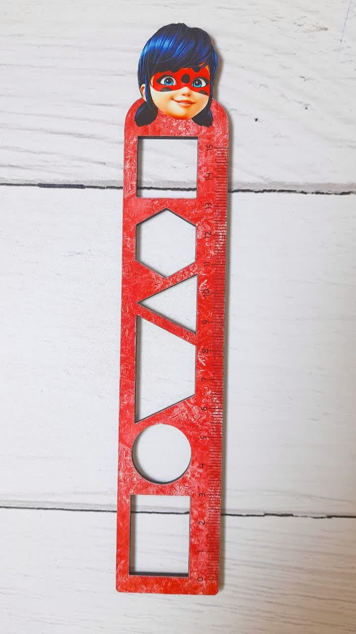 دختر کفش دوزک