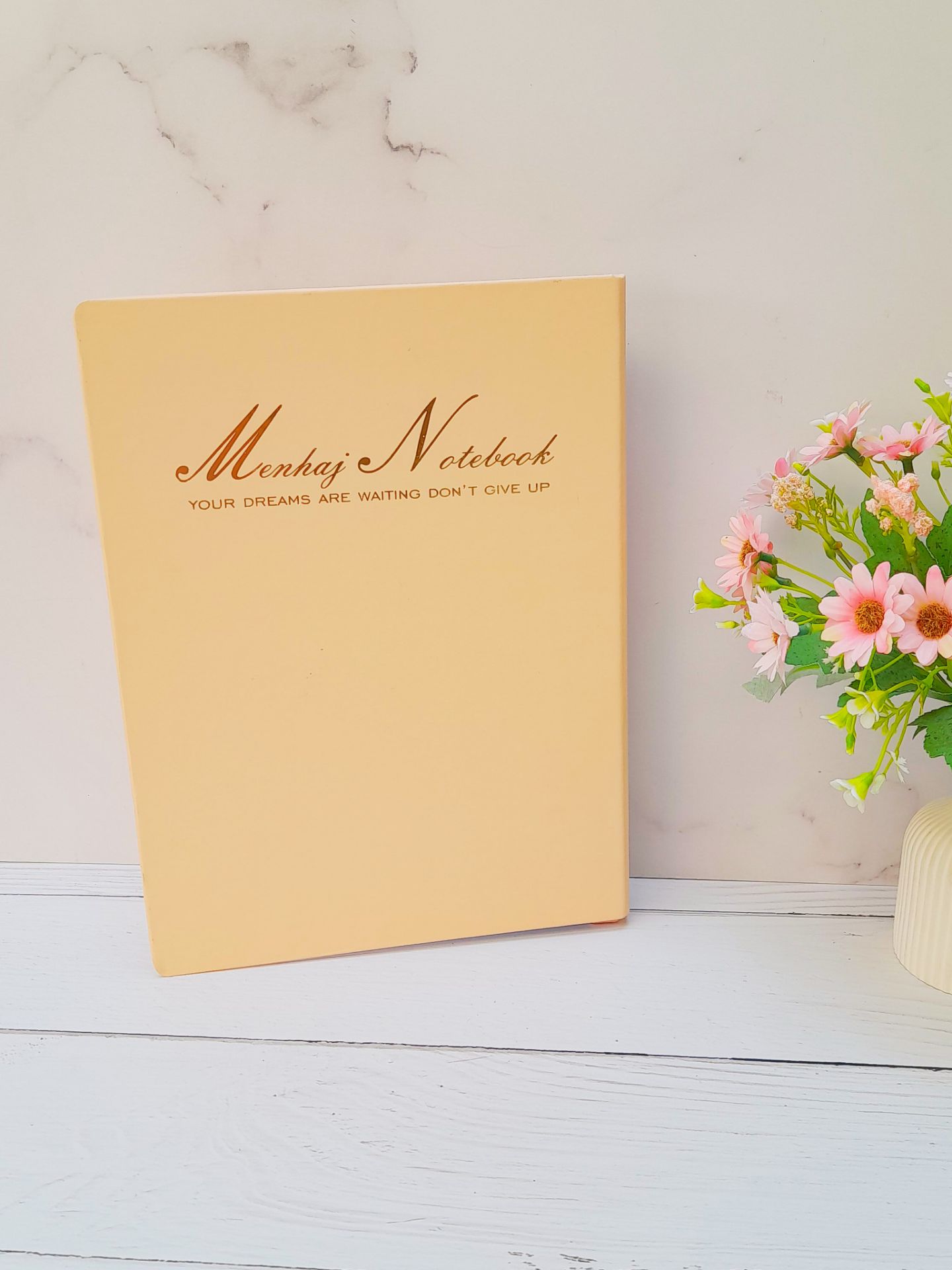 قفل پلاستیکی